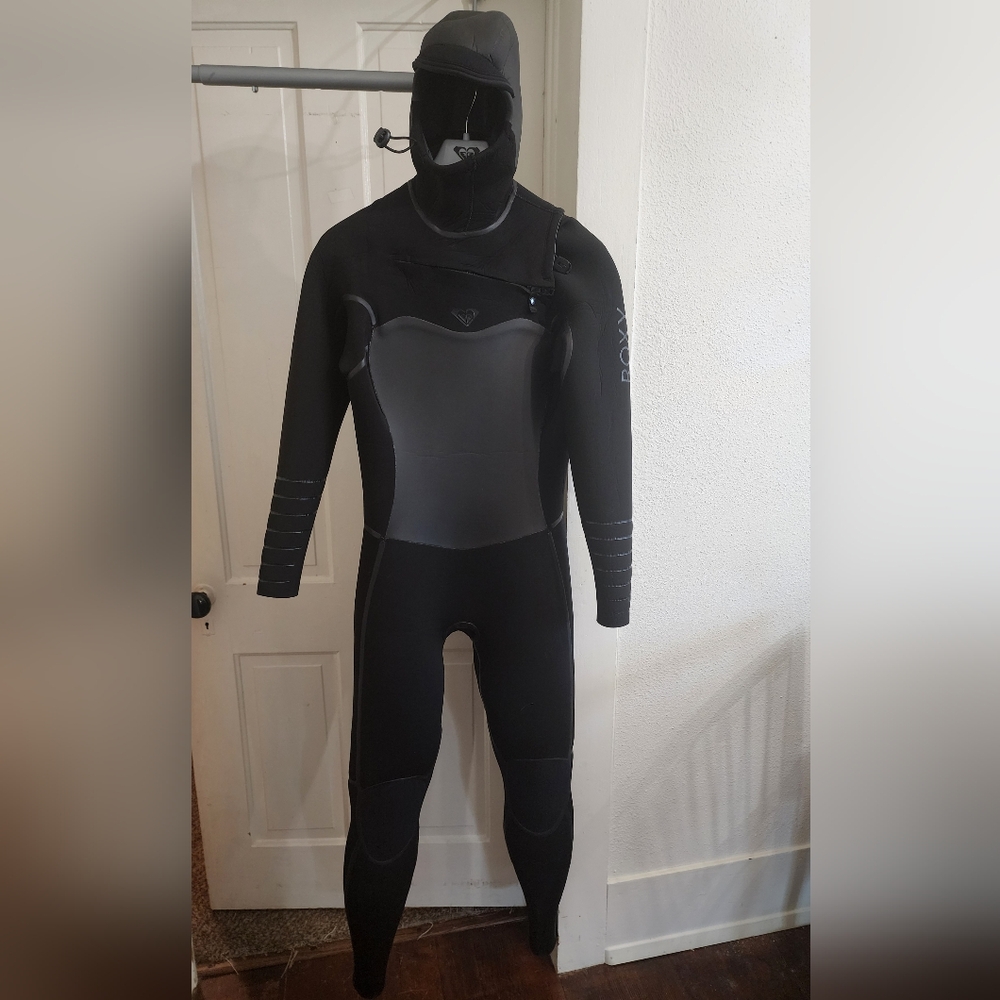 Roxy 5/4/3 Syncro Plus chest zip LFS hooded wetsuit